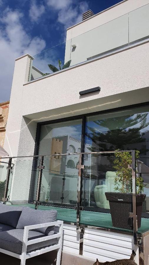 Chalet Con Piscina Privada En La Urb. De Puerto Rey Los Amarguillos Exteriör bild