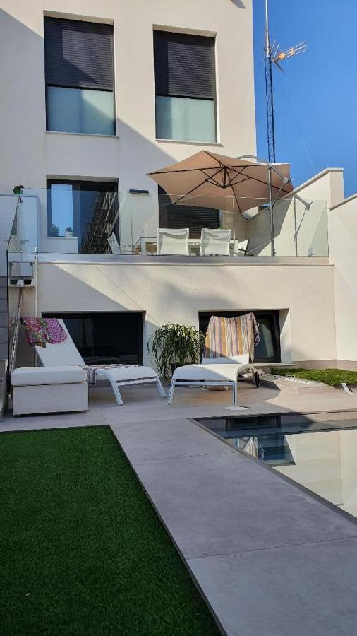 Chalet Con Piscina Privada En La Urb. De Puerto Rey Los Amarguillos Exteriör bild