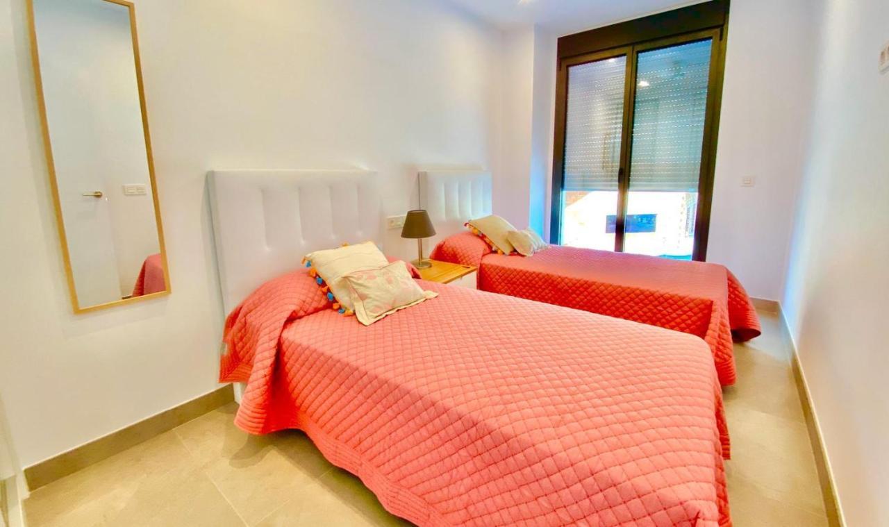 Chalet Con Piscina Privada En La Urb. De Puerto Rey Los Amarguillos Exteriör bild