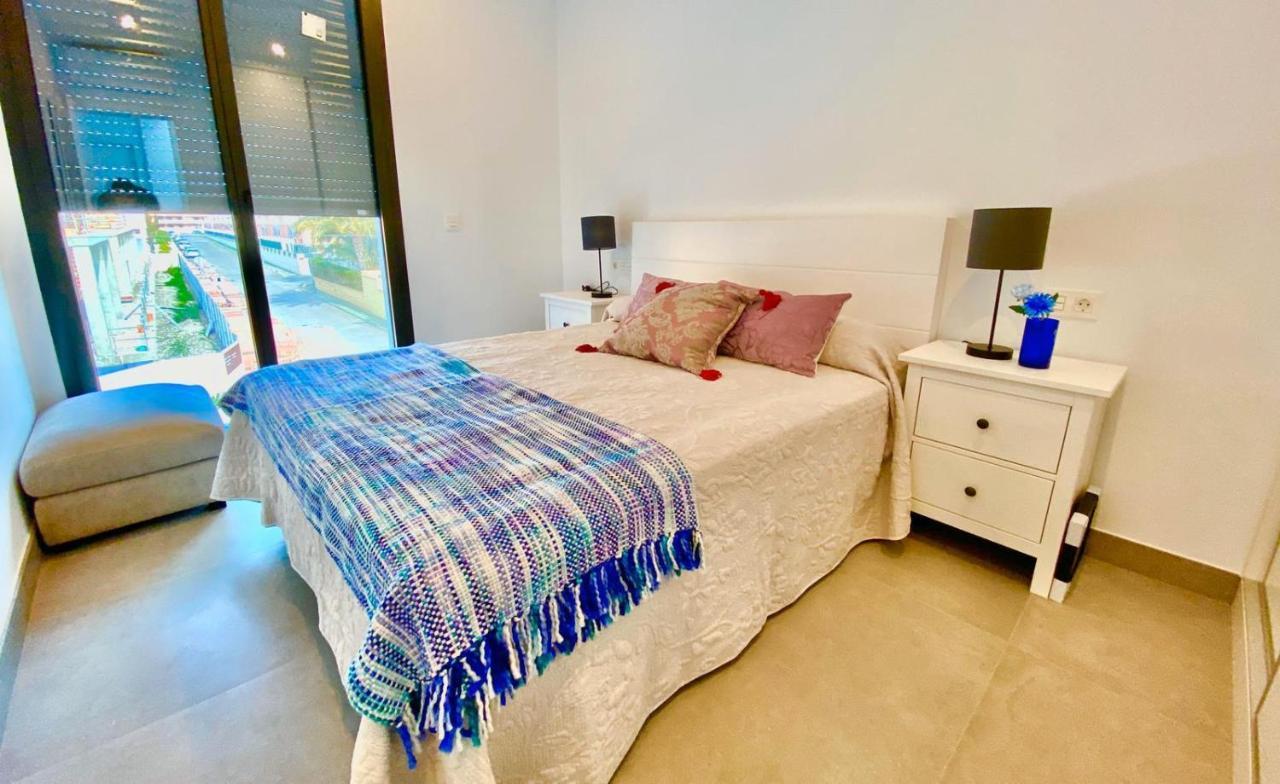 Chalet Con Piscina Privada En La Urb. De Puerto Rey Los Amarguillos Exteriör bild